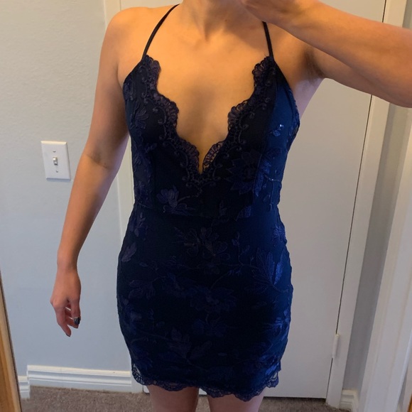 Windsor Dresses & Skirts - Windsor XS Navy Floral Sequin Stitched Mini Dress
